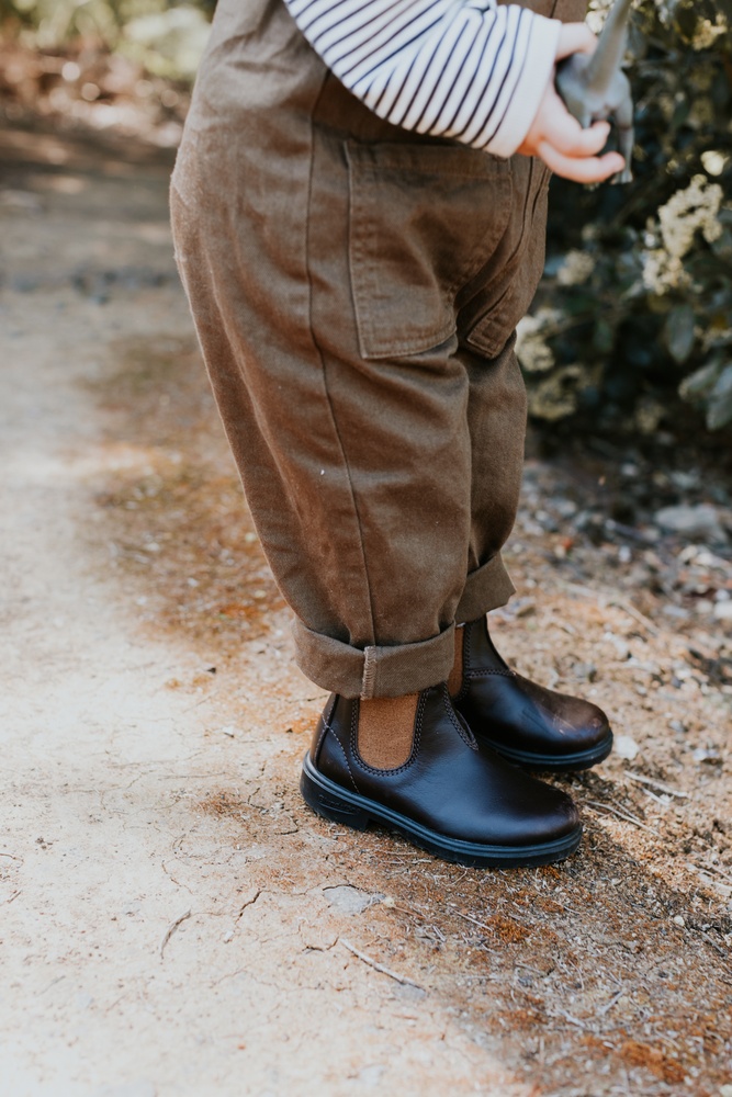 BlundstoneKinderStiefel2591BrownLeatherwithToffeeElasticKids