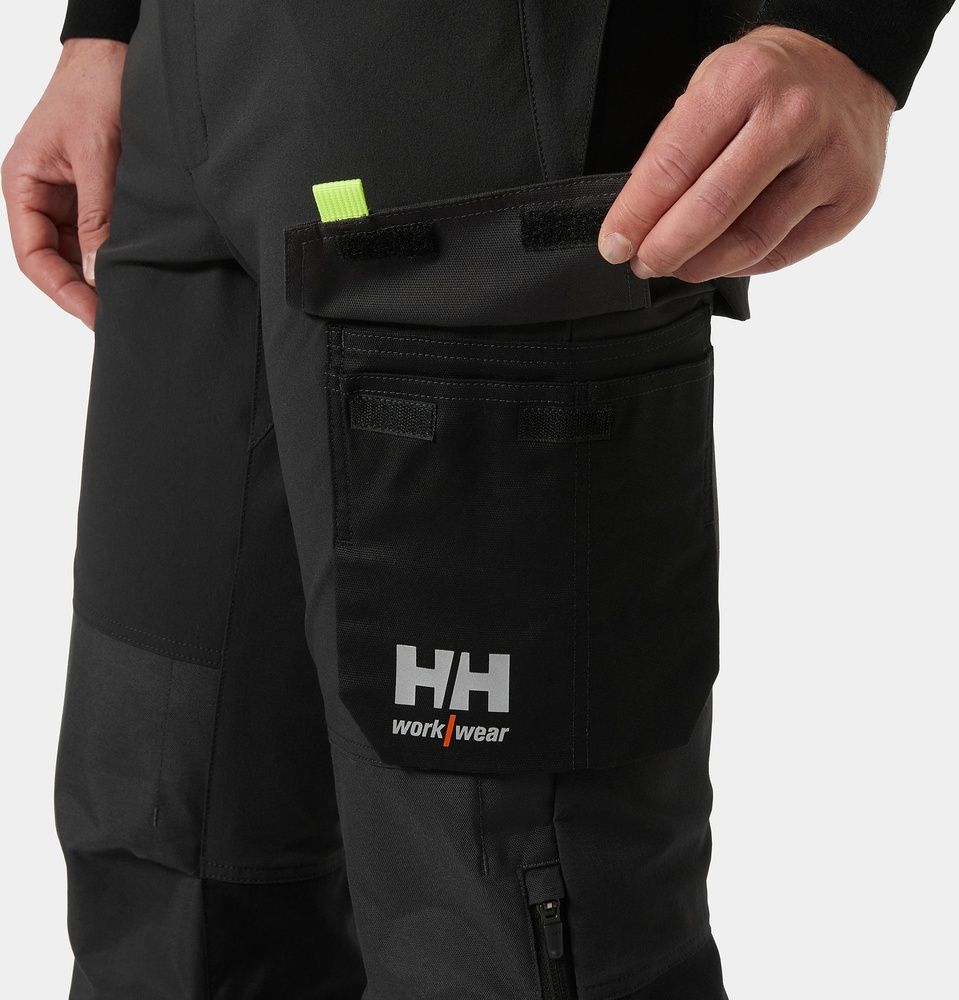 HellyHansenLatzhoseOxford4XCNCTBib77504BlackEbony-C44