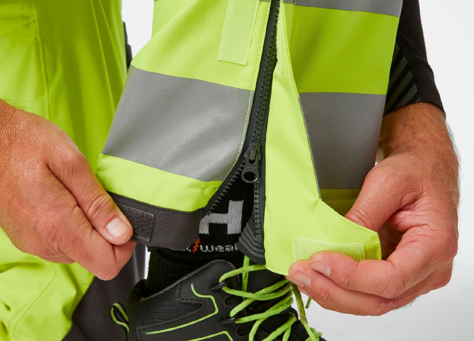 HellyHansenArbeitshoseAlna20WinterConstructionPantCL2YellowEbony