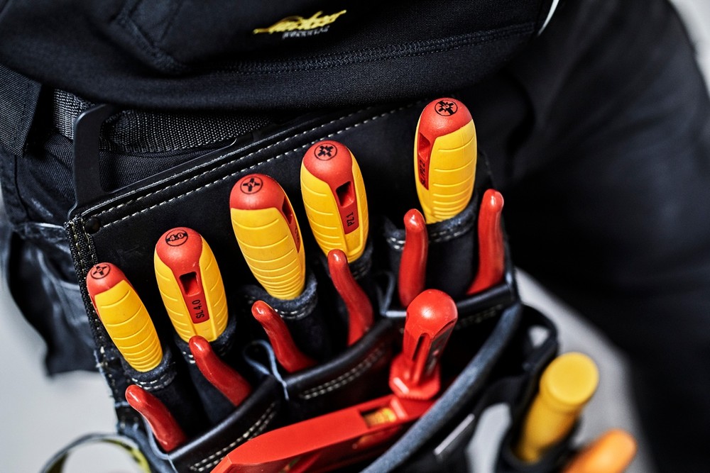 HultaforsSpannungsprferIECRot